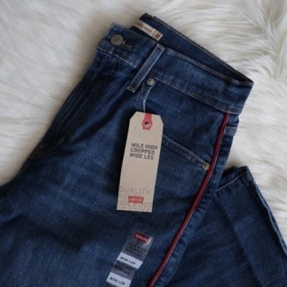 NEW Levis Mile High Rise Wide Leg Cropped Jeans Size 28 Dark Wash - Picture 4 of 9